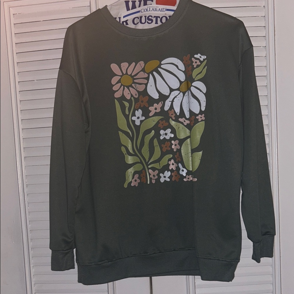 Floral Graphic Sweatshirt